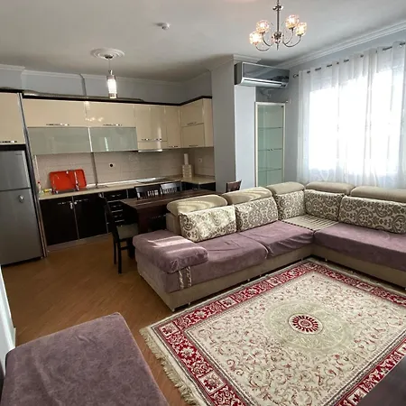 Comfortable 2-br For 4 *